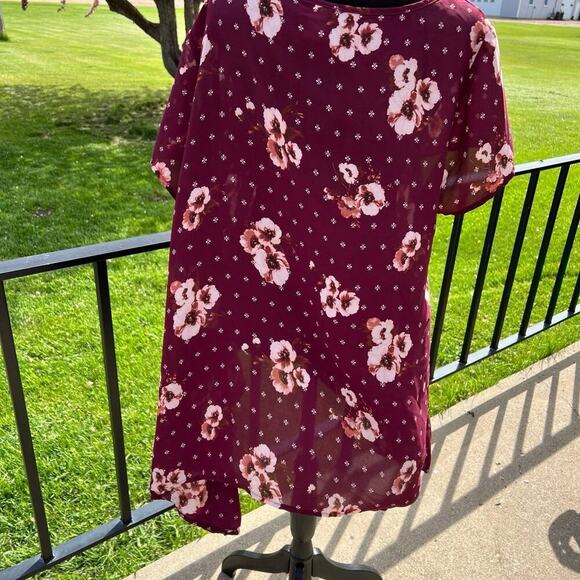 Torrid 2 woman's size 2X (18-20) floral blouse - Picture 5 of 6